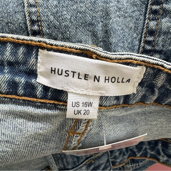 Hustle N Holla NWT Denim Flare Shorts - Picture 5 of 6